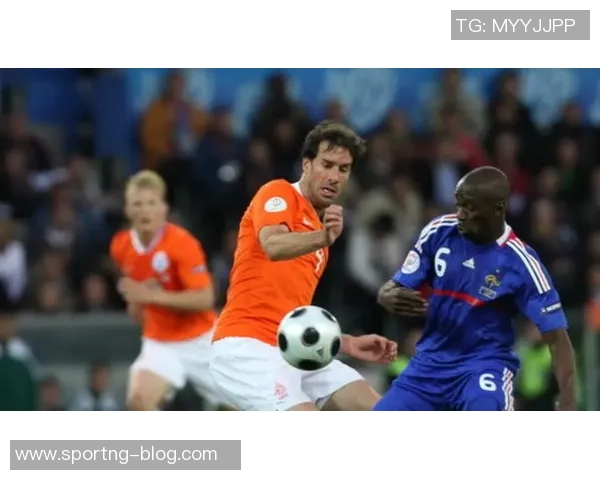 埃因霍温主帅强调球队如同F1赛车需不断优化并坚定信心走在正确道路上 埃因霍温主帅强调球队如同F1赛车需不断优化并坚定信心走在正确道路上